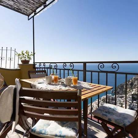 Casa La Perla Holiday home *